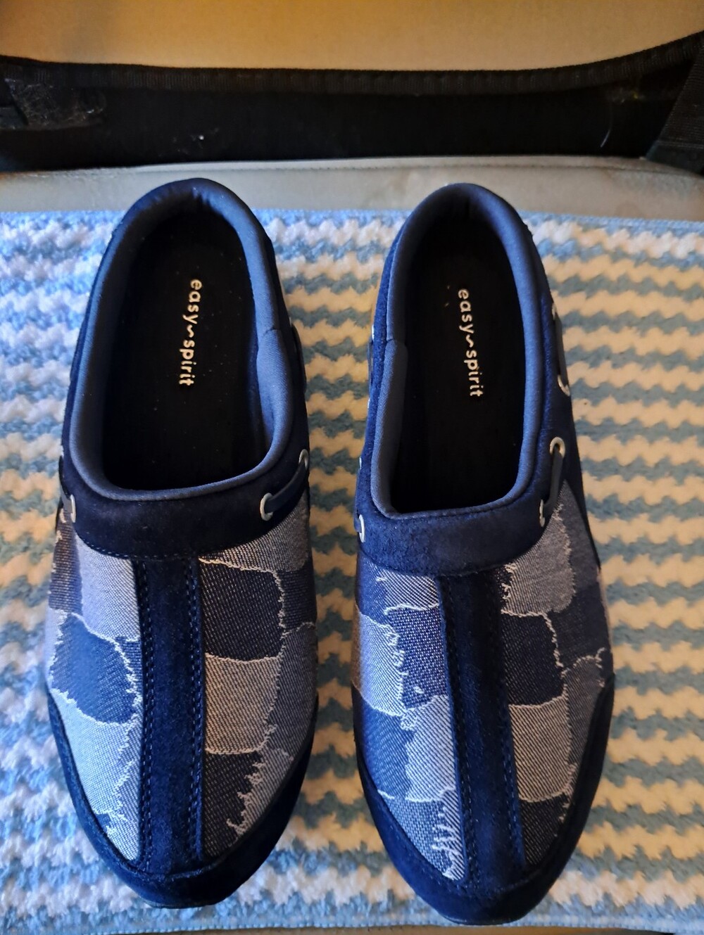 EASY SPIRIT clogs BRAND NEW slip - on SHOES size 8 PATCHWORK DESIGN with SUEDE